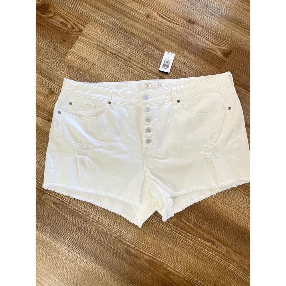 Torrid White Distressed Denim Shorts Frayed Raw Hem Plus Size 24 NEW